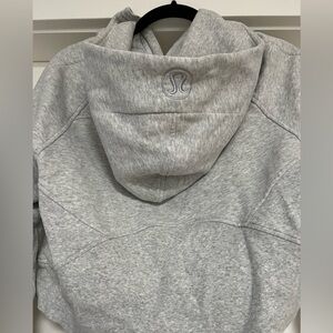Lululemon Light Gray Sweatshirt